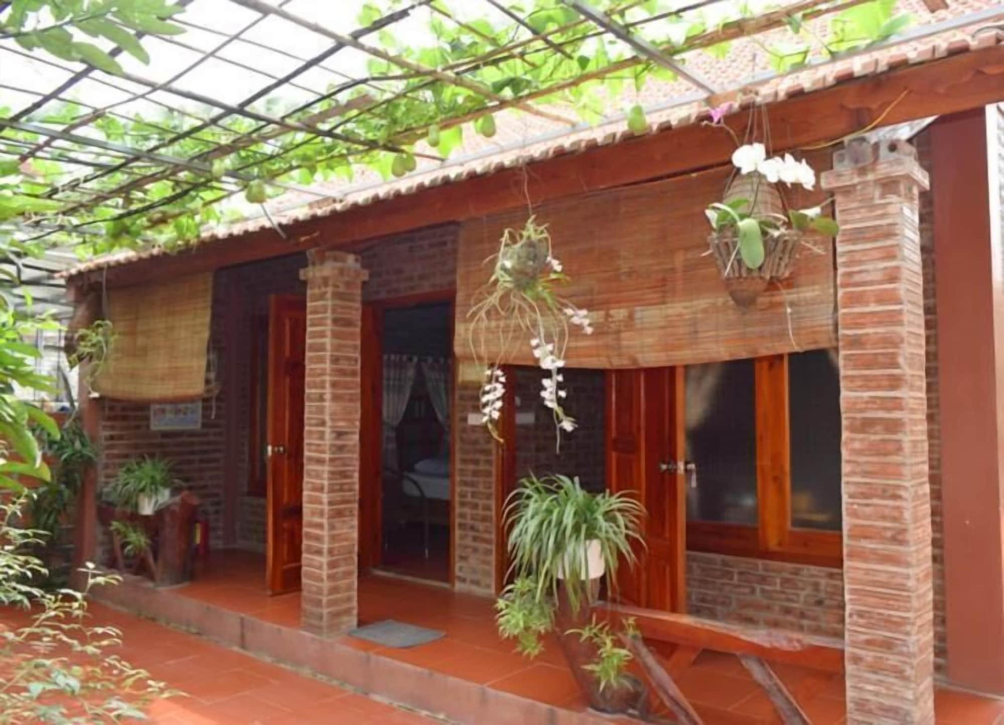 Vista Exterior Van Long Family Homestay