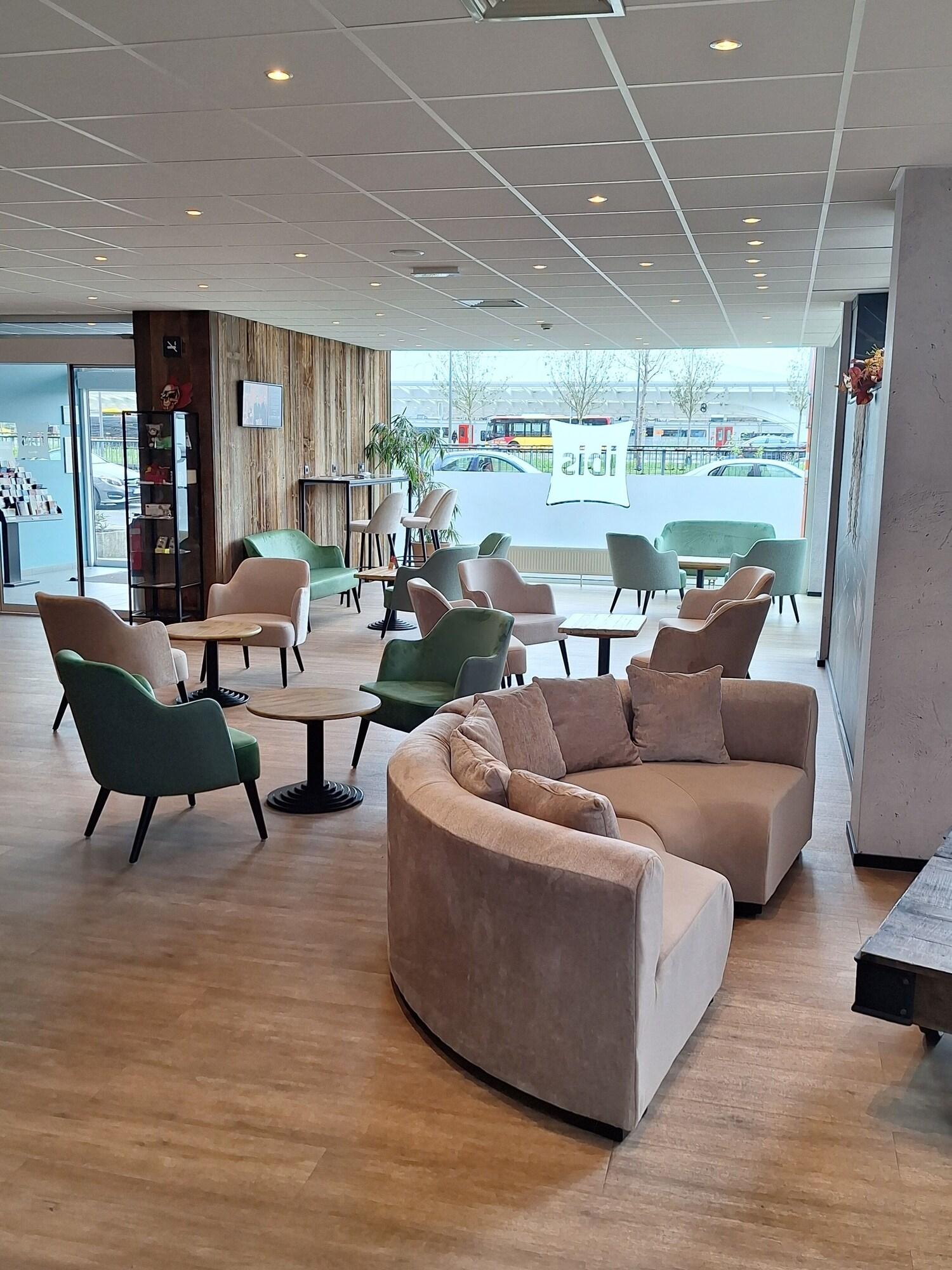 Vista Lobby B&B HOTEL Mons Gare