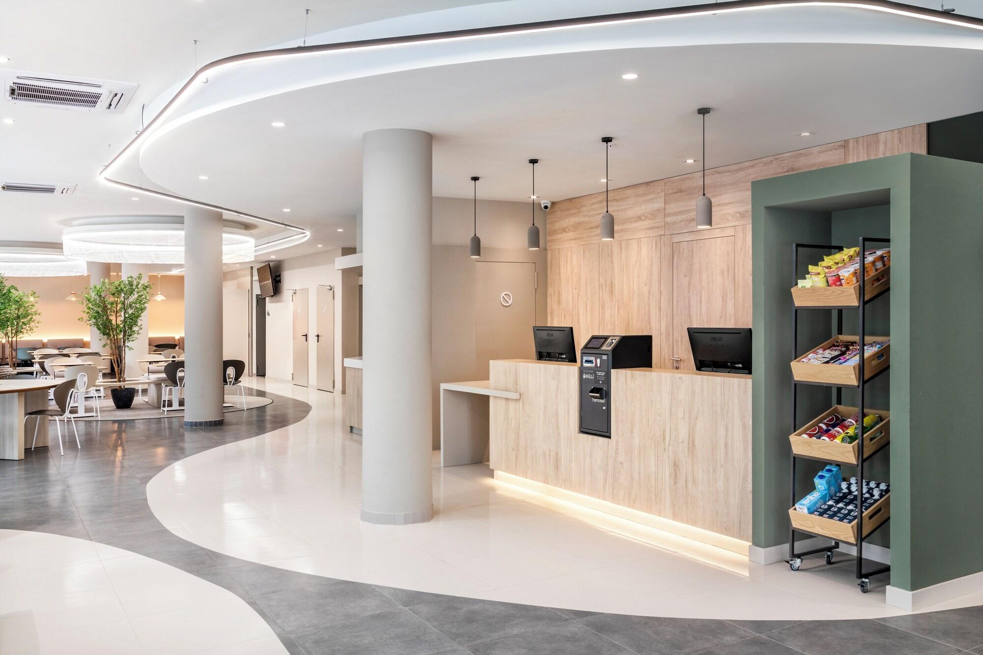 Vista Lobby B&b Hotel Lisboa Montijo