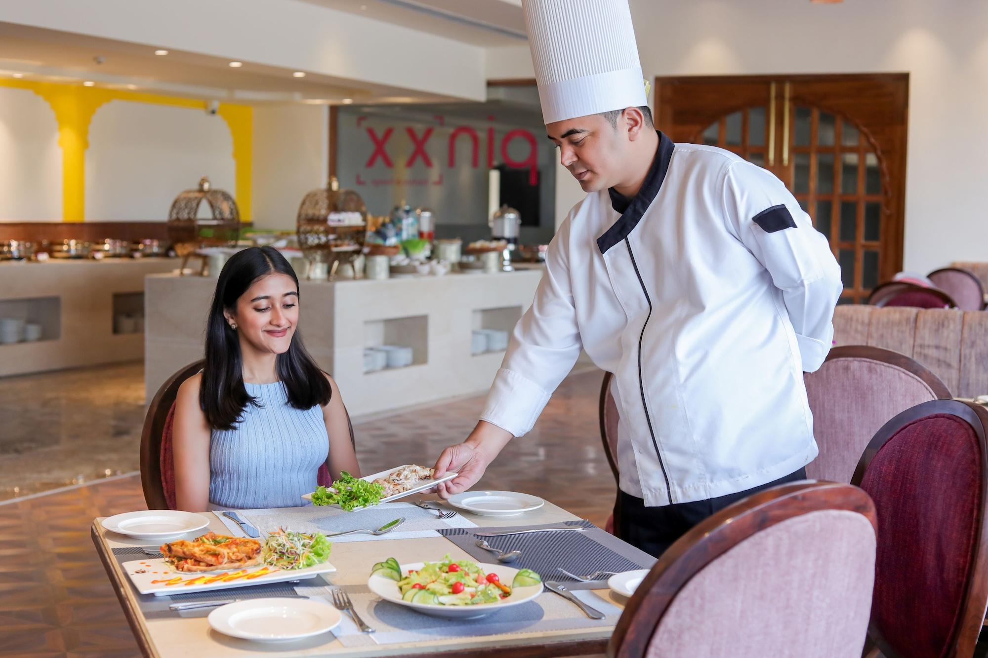 Restaurant Regenta City Villas Palace