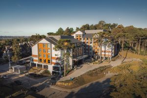 Alojamiento - Golden Tulip Canela OFICIAL