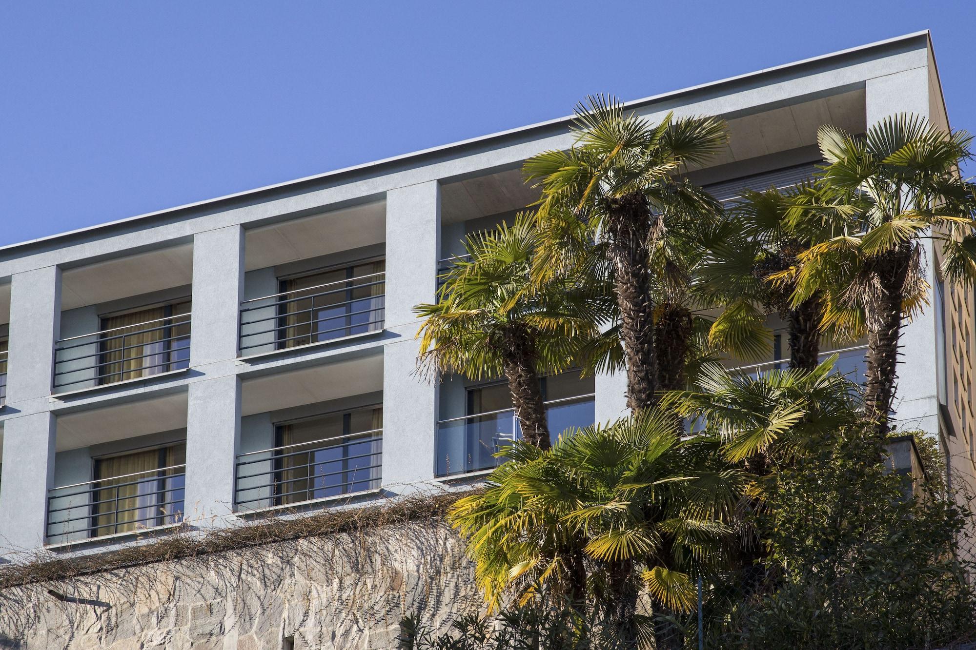Vista Exterior Hotel La Barca Blu