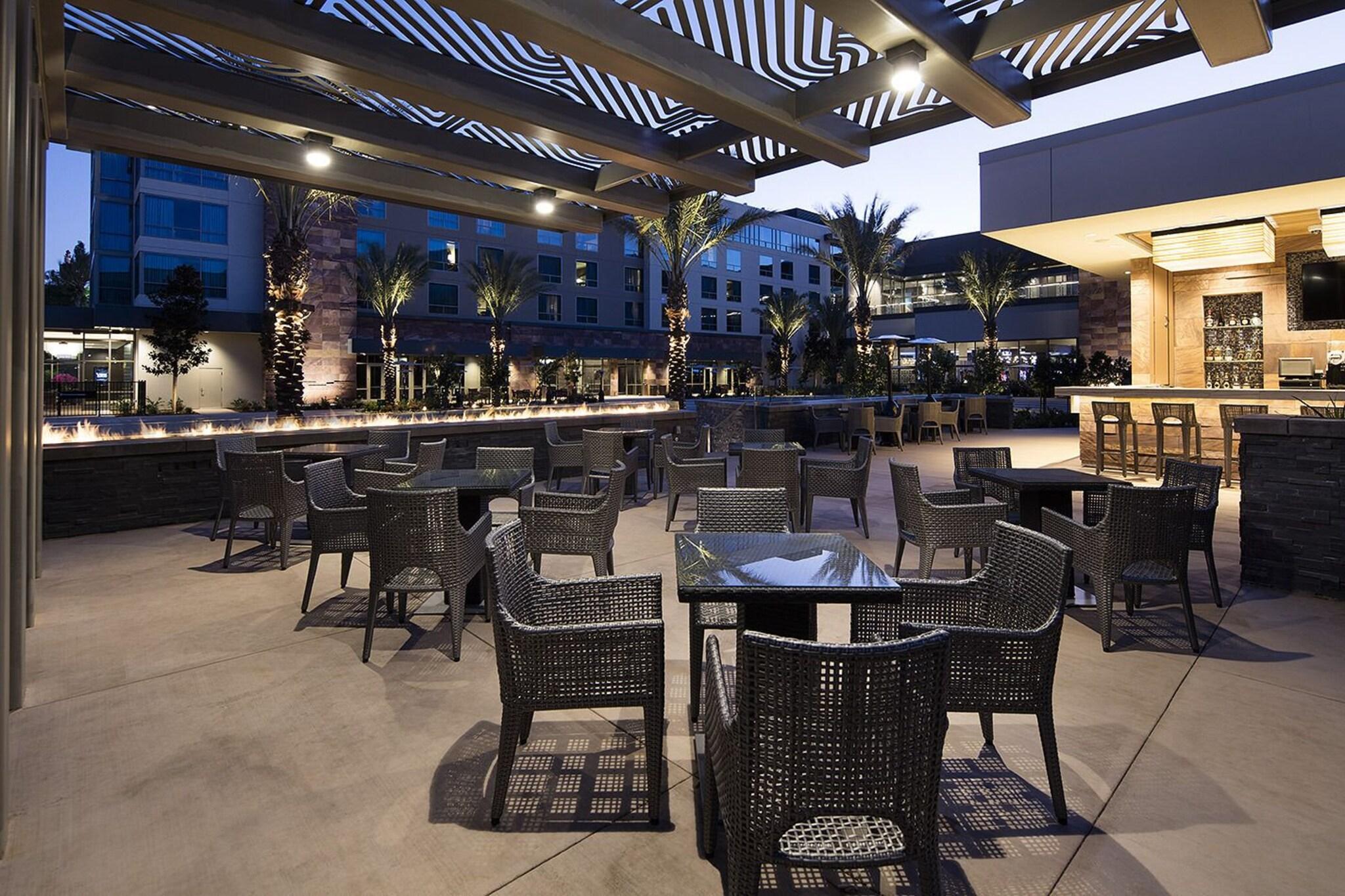 Bar/Salón Viejas Casino & Willows Hotel