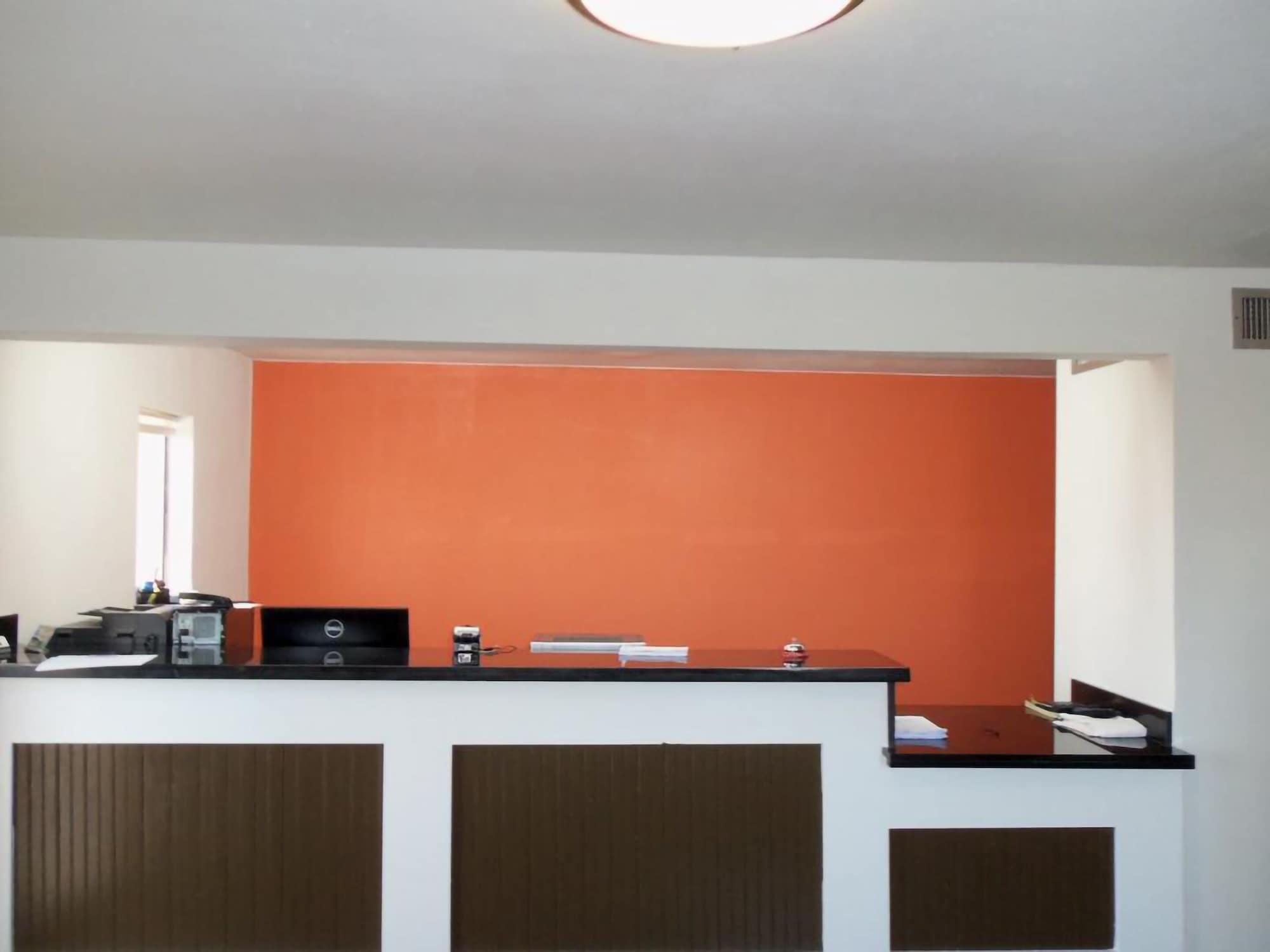 Vista Lobby Giddings Executive Inn