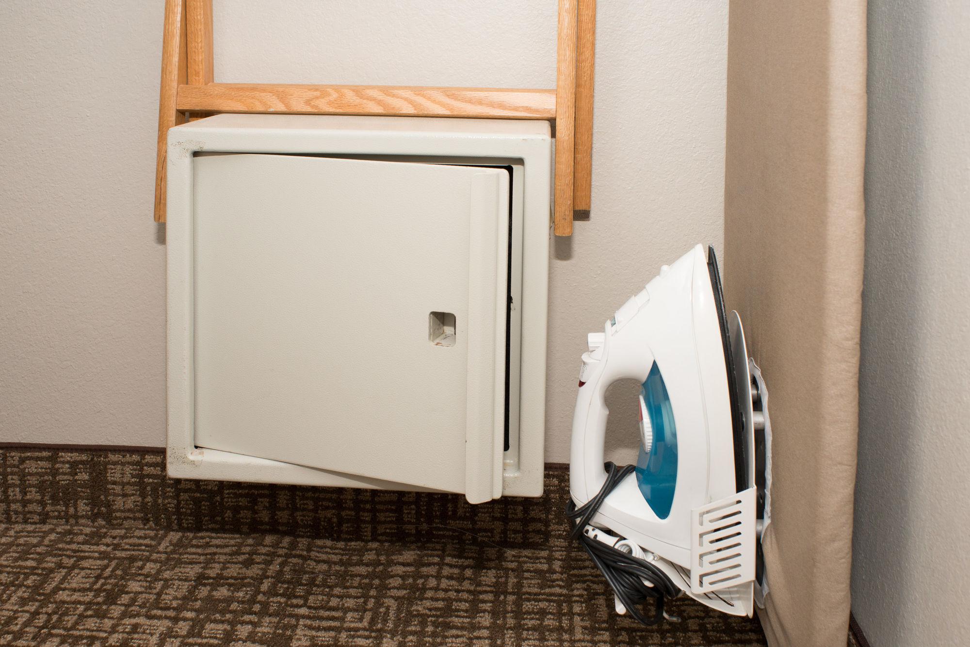 Hotel Comfort Suites Maingate East