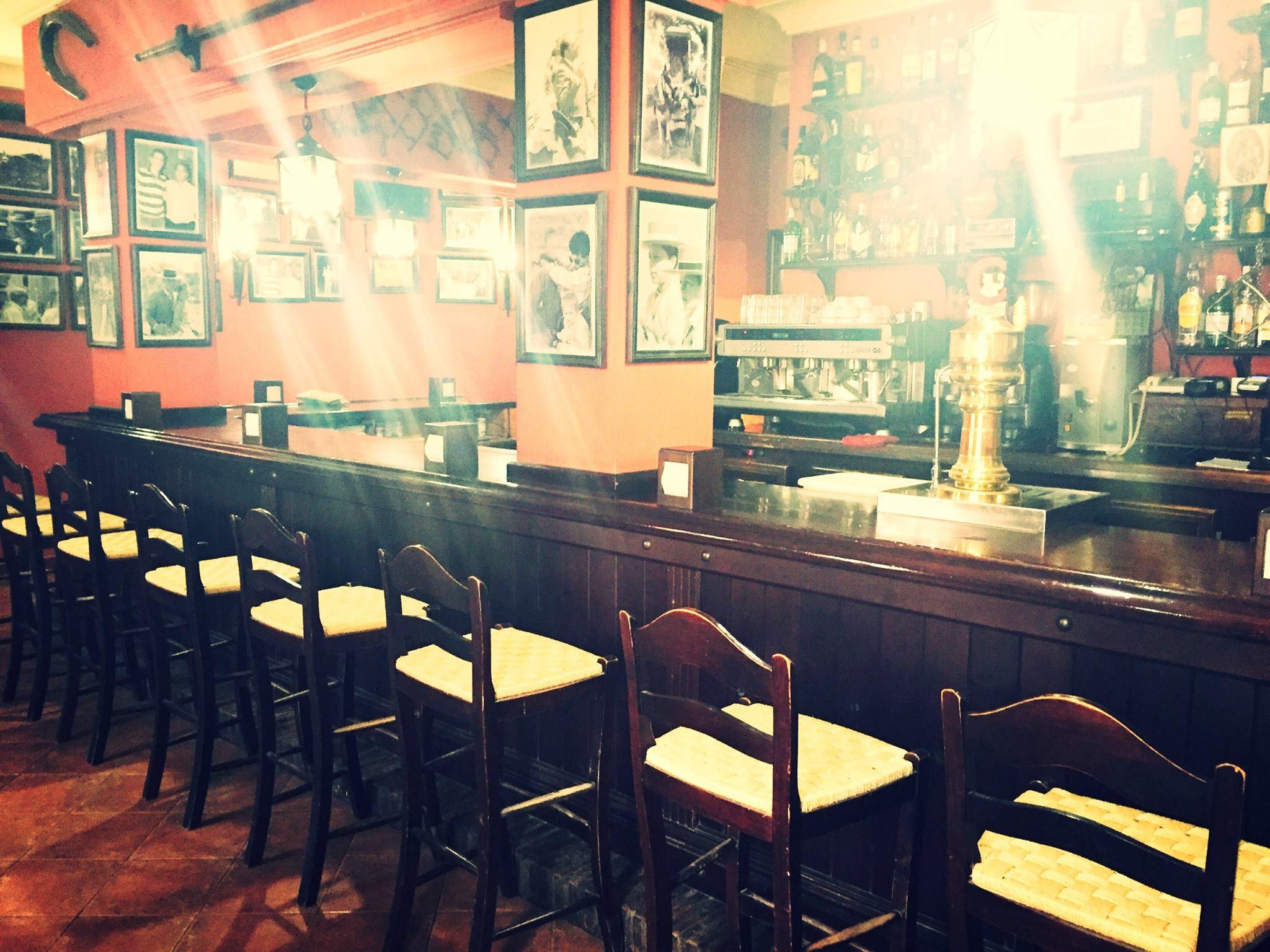 Bar/Salón Hostal Pechi
