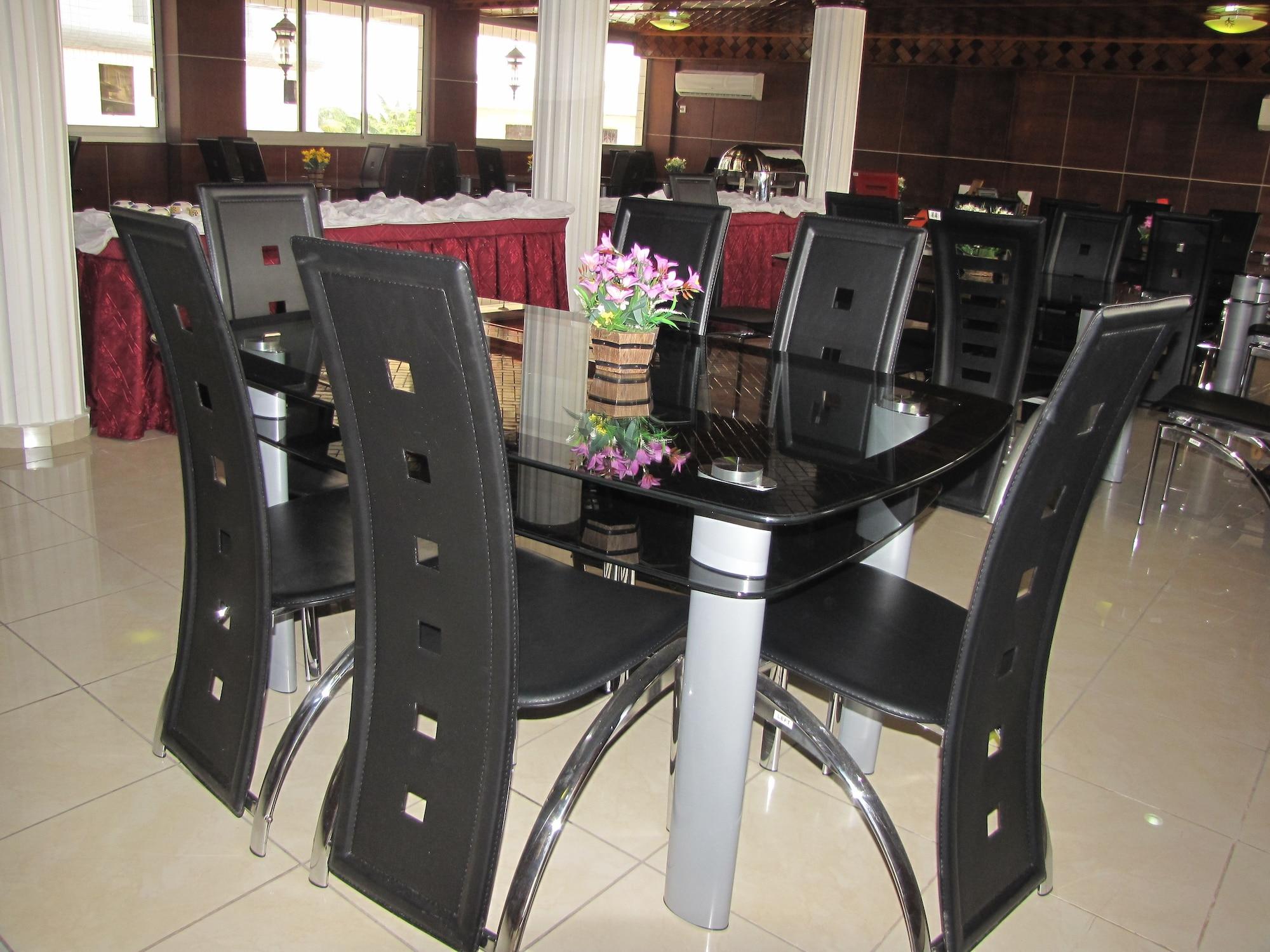 Restaurant Afrique Hotel Douala Airport