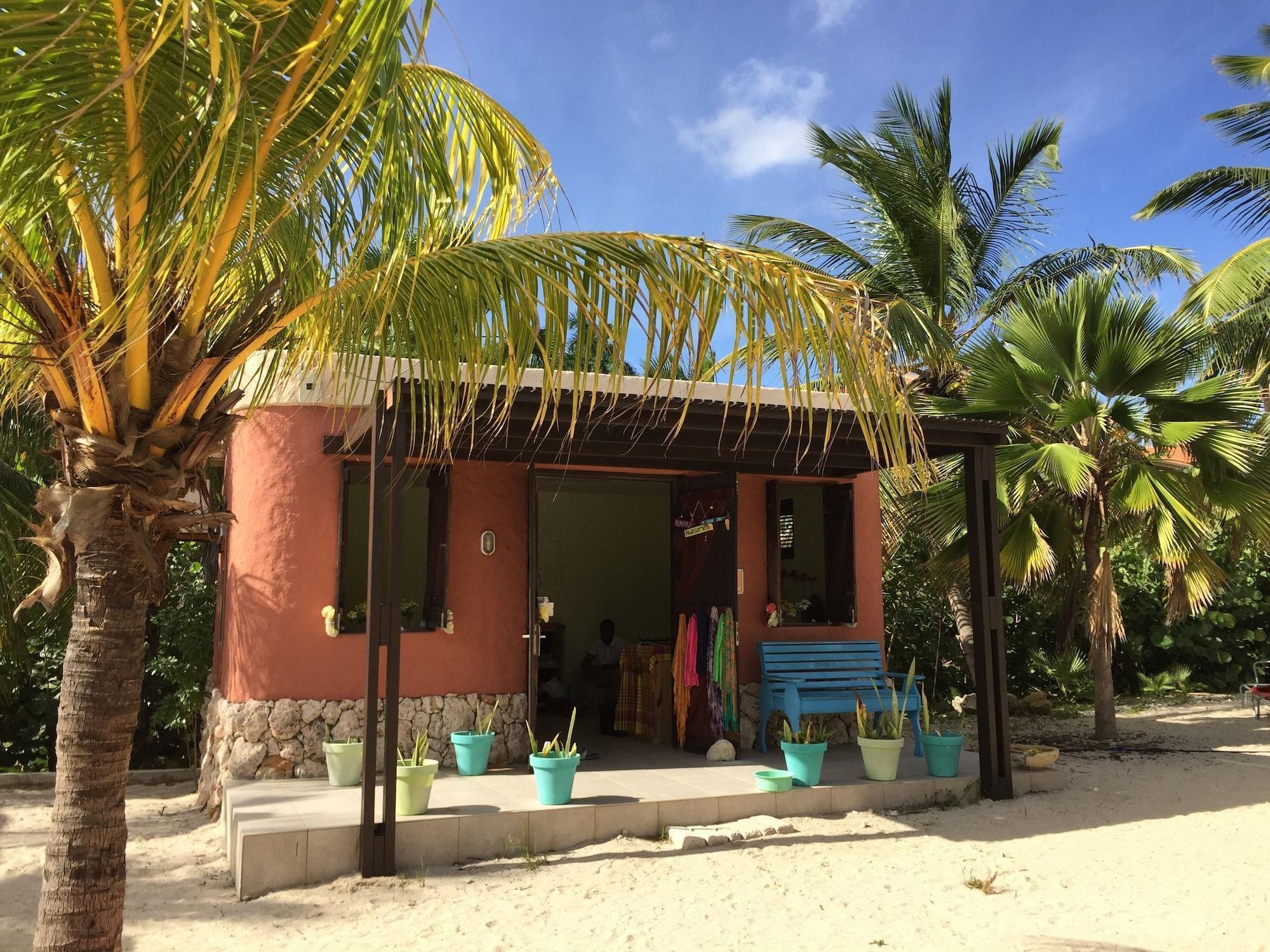 Instalaciones Recreativas Blue Bay Beach Villas