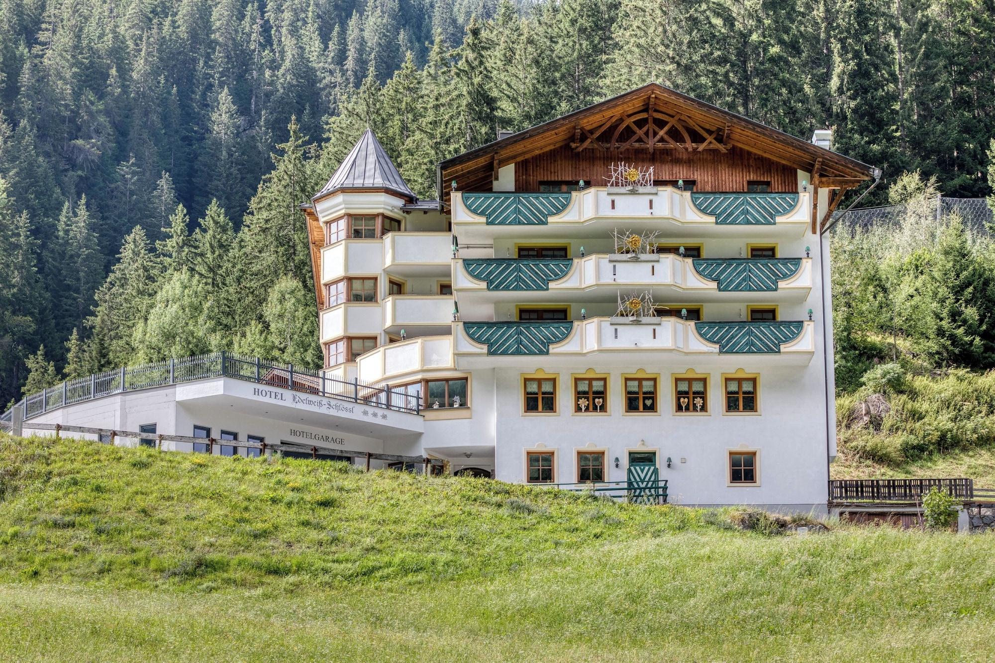 Vista Exterior Hotel Edelweiss Schlössl
