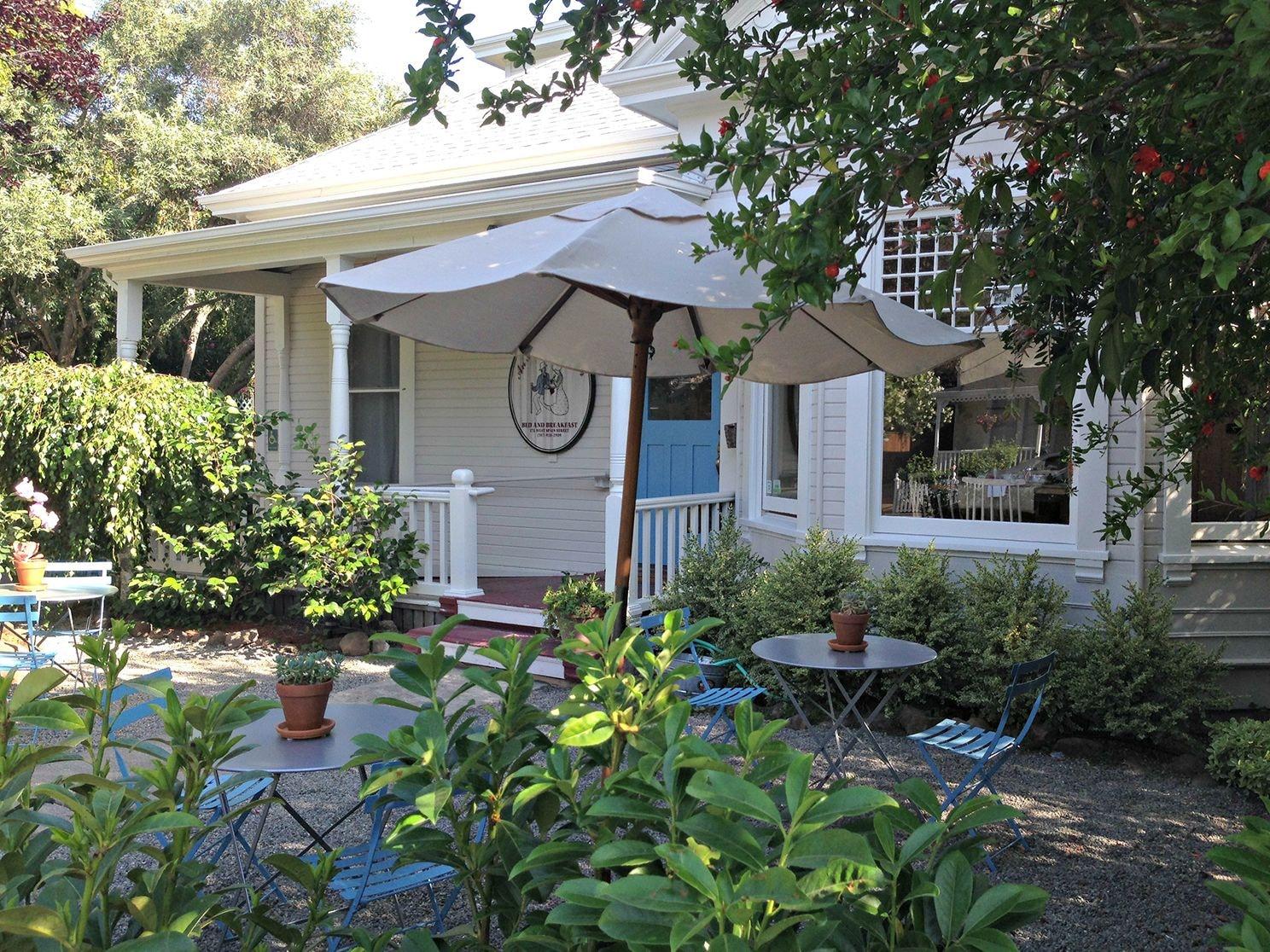 Vista Exterior An Inn 2 Remember
