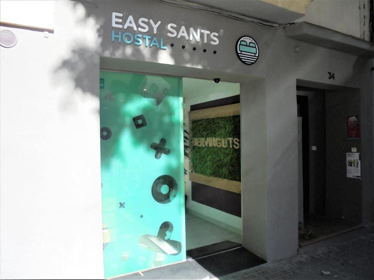 Vista Exterior Easy Sants by Bossh Hotels