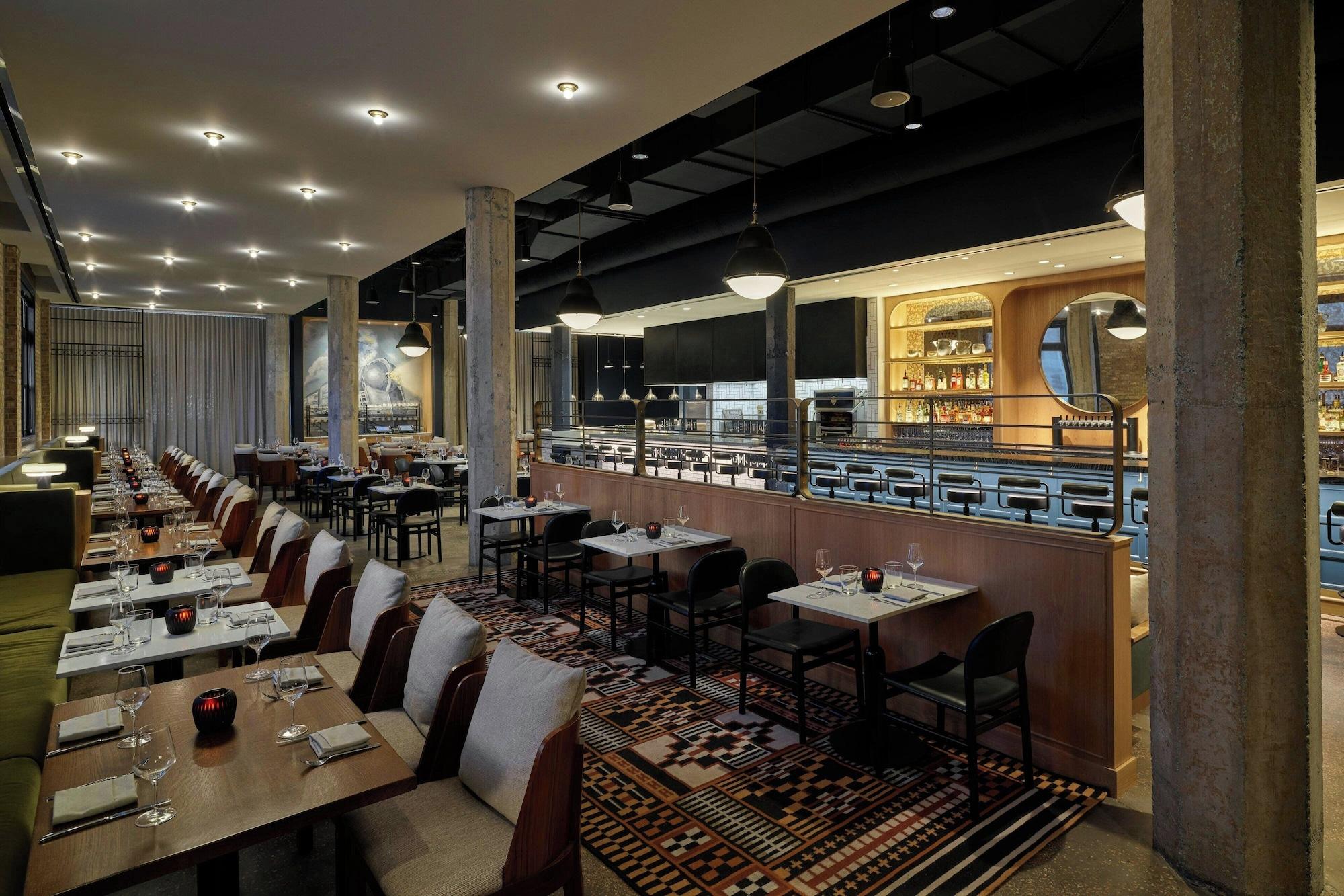 Restaurant Asher Adams, Autograph Collection