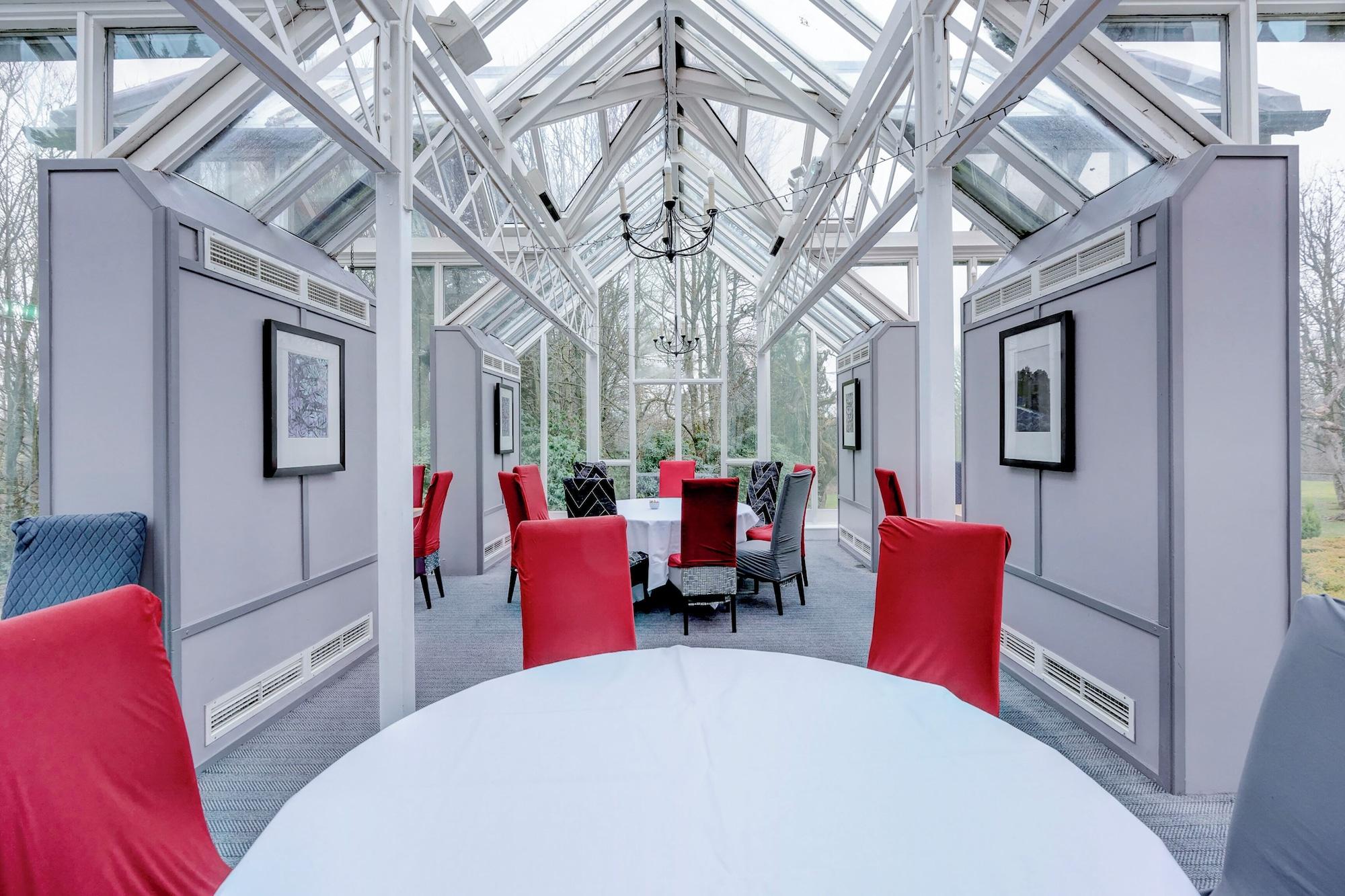 Restaurant The Landmark Hotel and SPA Leisure Club a Palette hotel
