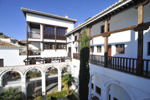 Alojamiento - Smart Suites Albaicin Apartamentos