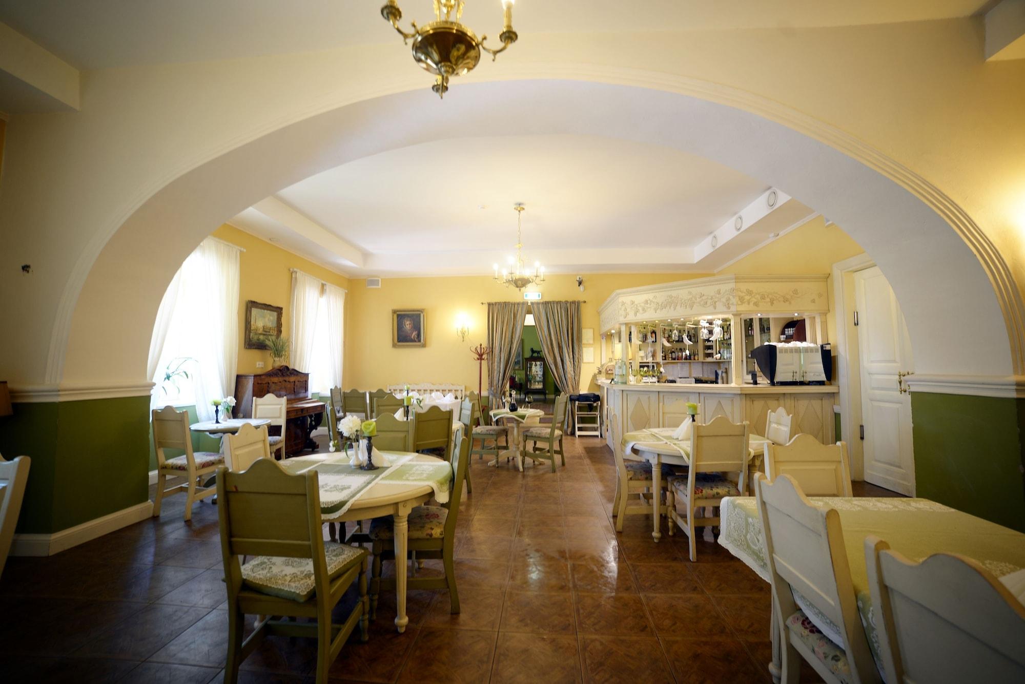Restaurant Bistrampolis Manor Boutique Hotel