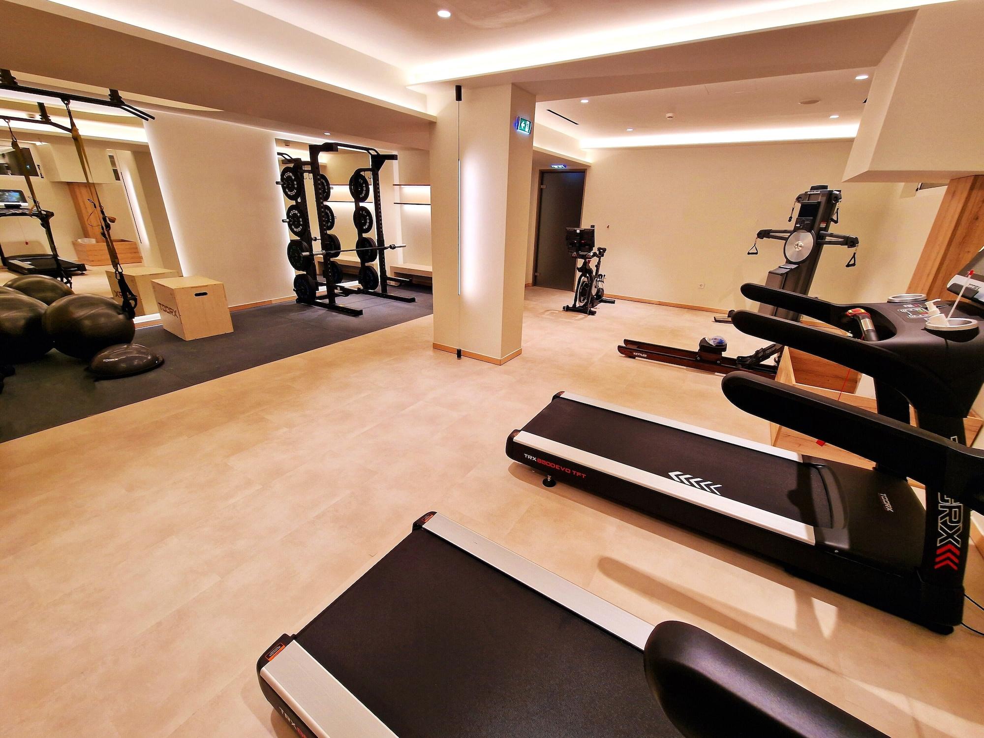 Gimnasio Tsamis Zante Suites - Adults Only
