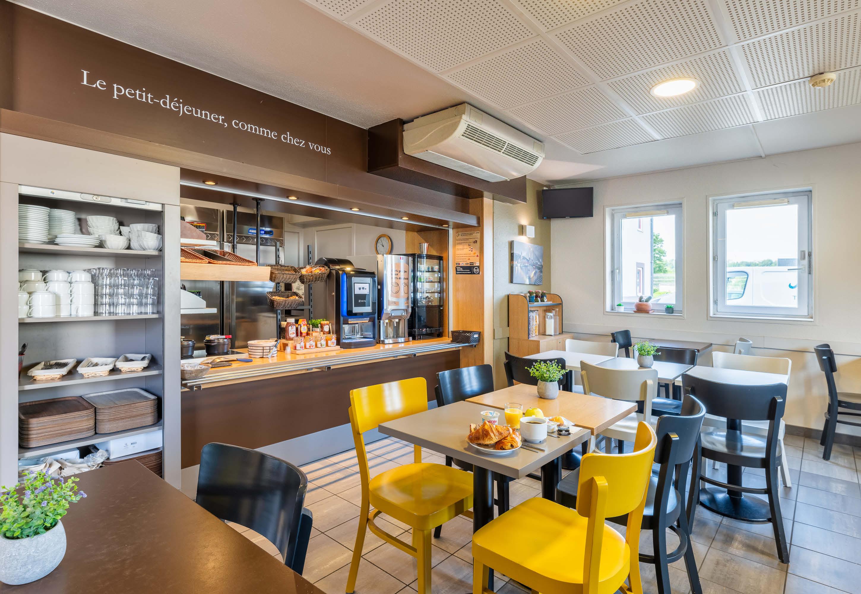 Restaurant B&B HOTEL LYON St Bonnet Mi-Plaine