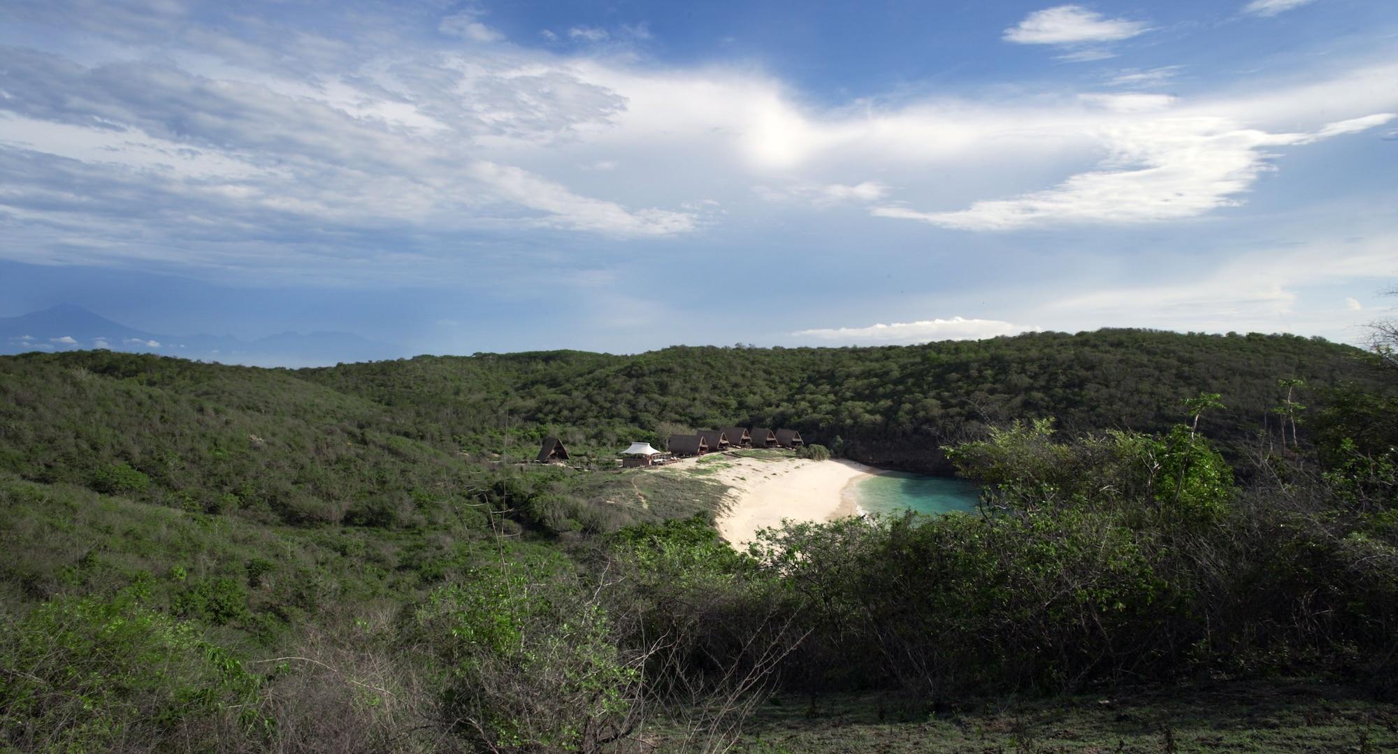 Vista Exterior Jeeva Beloam Beach Camp