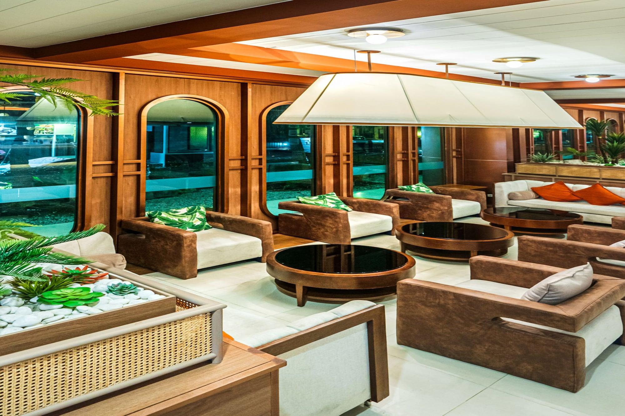 Vista Lobby A-One The Royal Cruise Hotel Pattaya