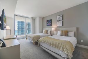 Renta temporal - Lyfe Building - Steps to Hallandale Beach - We Host