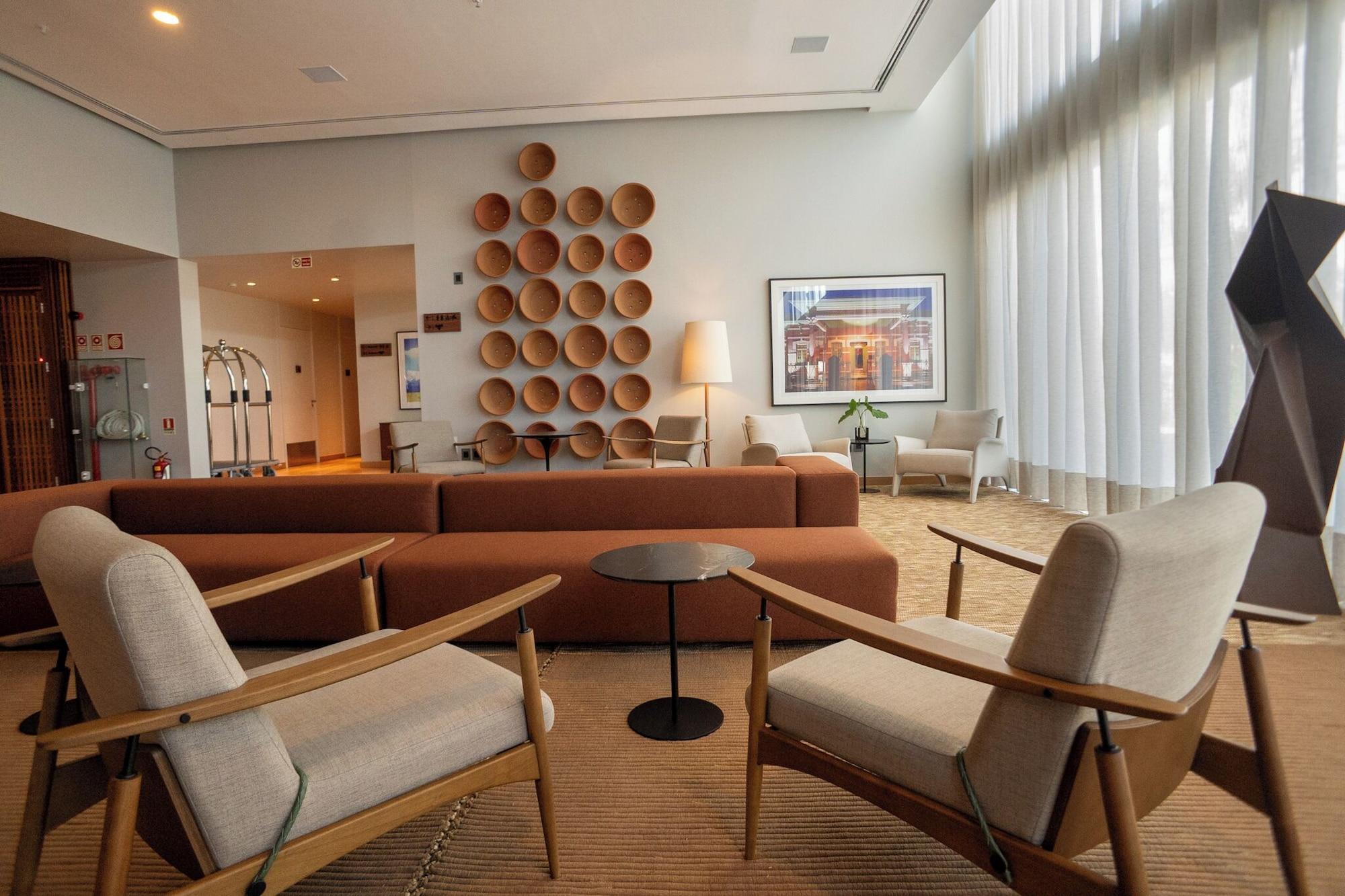 Vista Lobby Mona Hotel