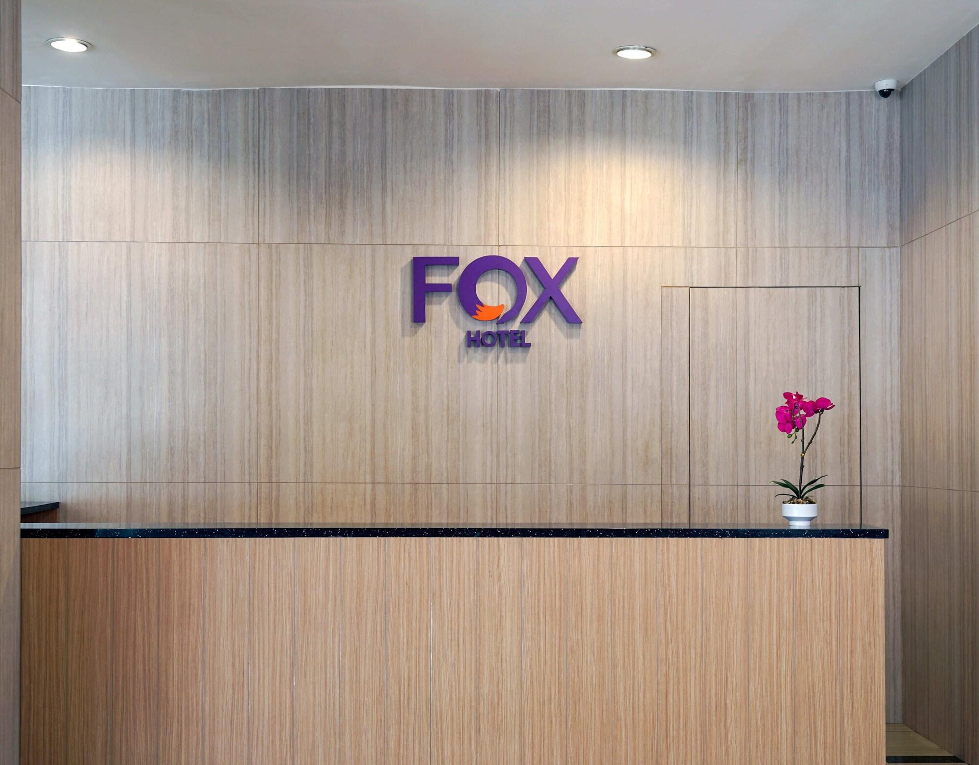 Vista Lobby FOX Hotel Gorontalo