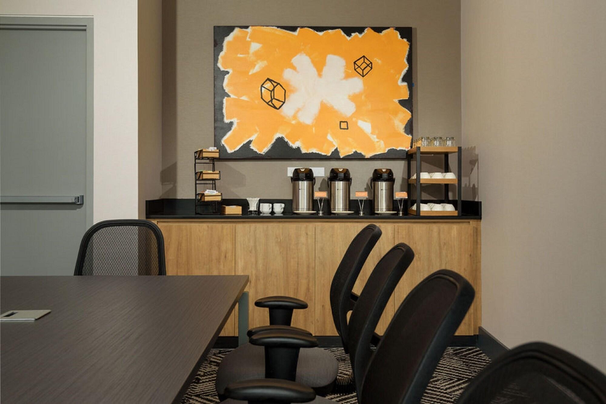 Centro de Negocios Hyatt House Monterrey Valle