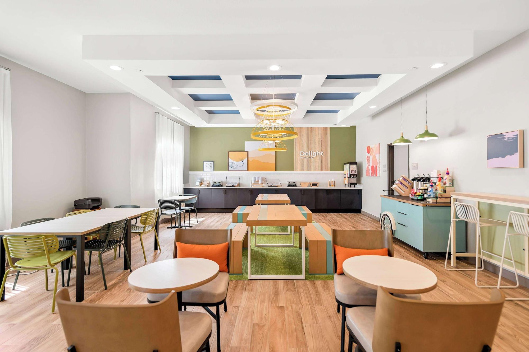 Restaurant Spark by Hilton Mansfield