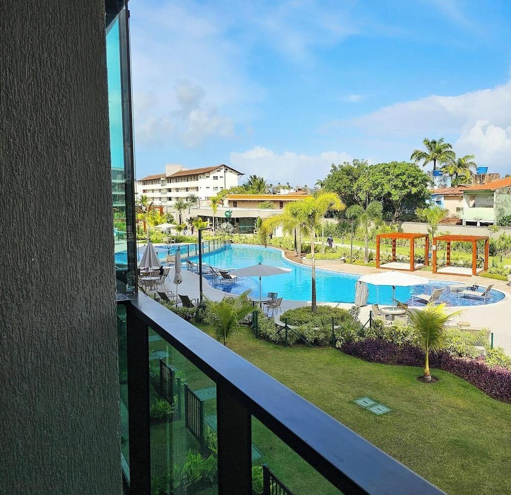 Vista Piscina Beach Class Summer