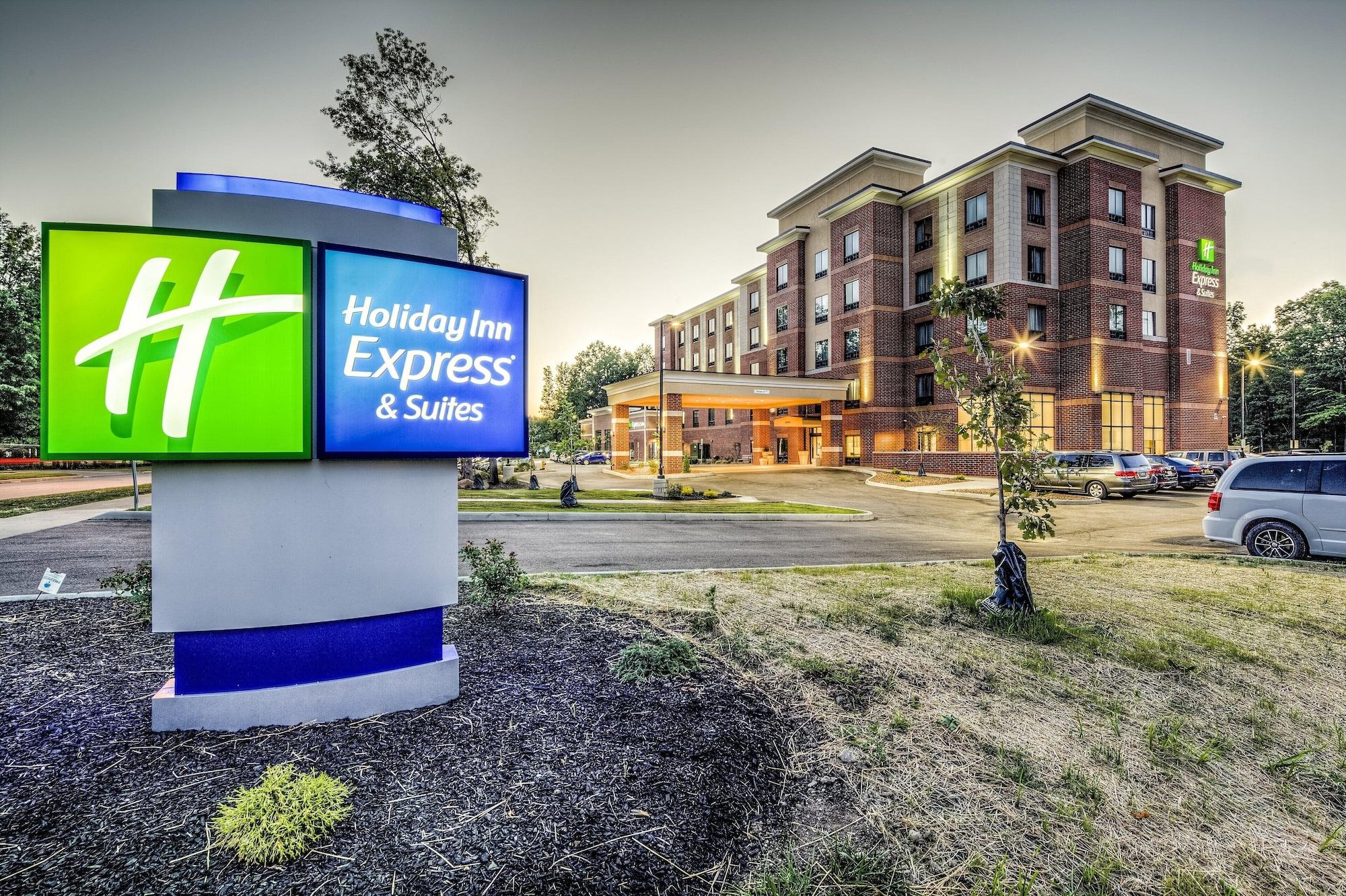 Vista Exterior Holiday Inn Express & Suites Cleveland West - Westlake by IHG