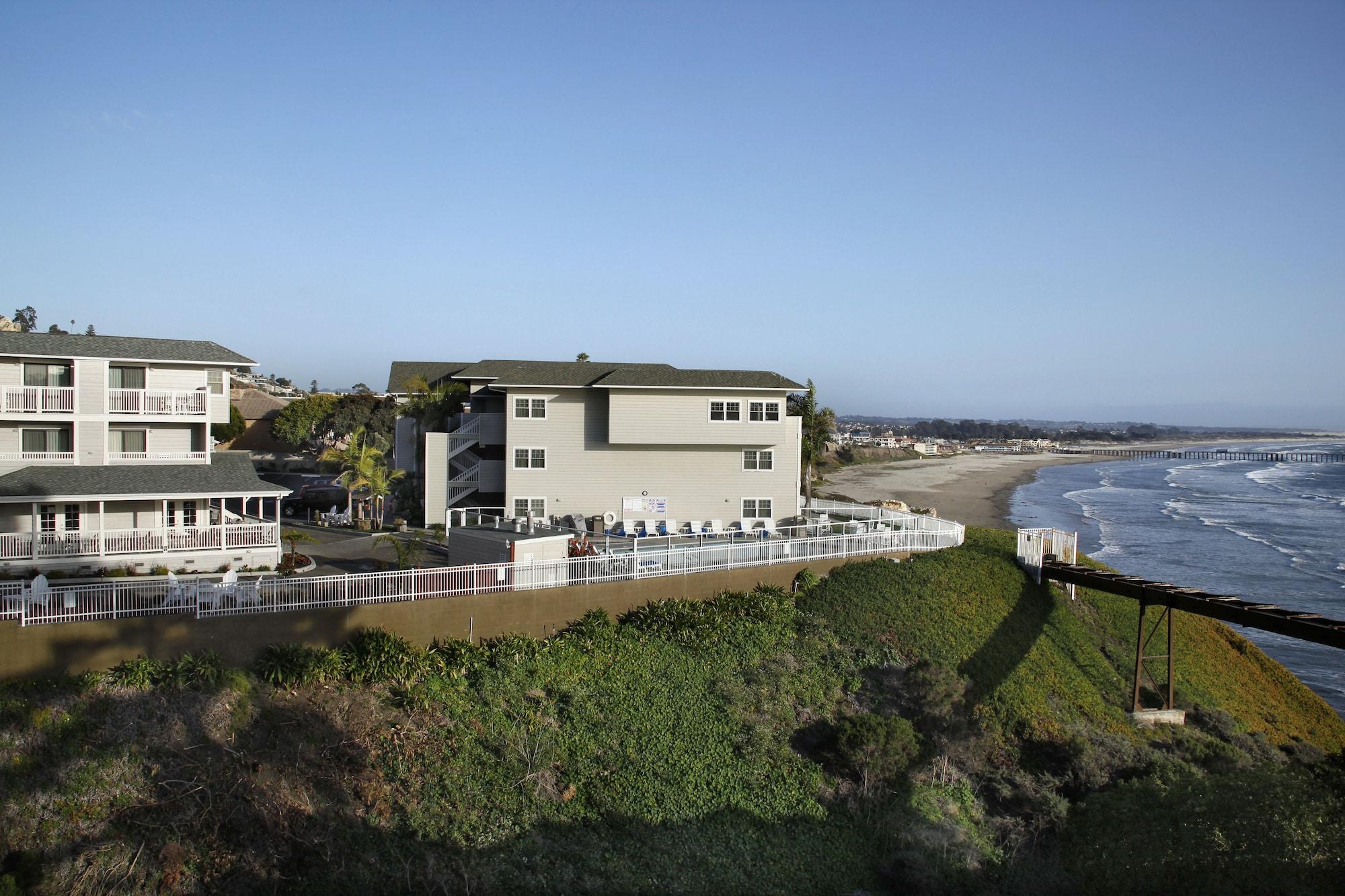 Vista Exterior Pismo Lighthouse Suites