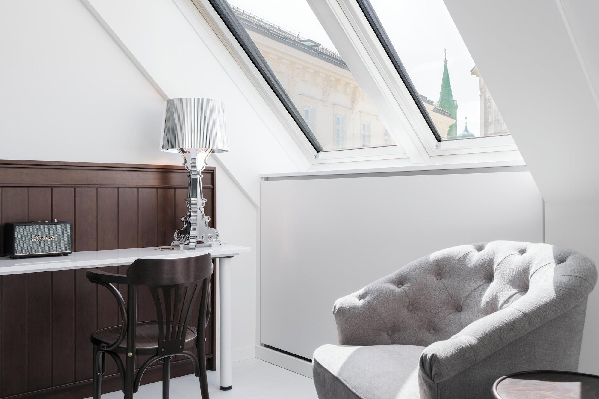 Set de Habitación Ruby Lissi Hotel Vienna