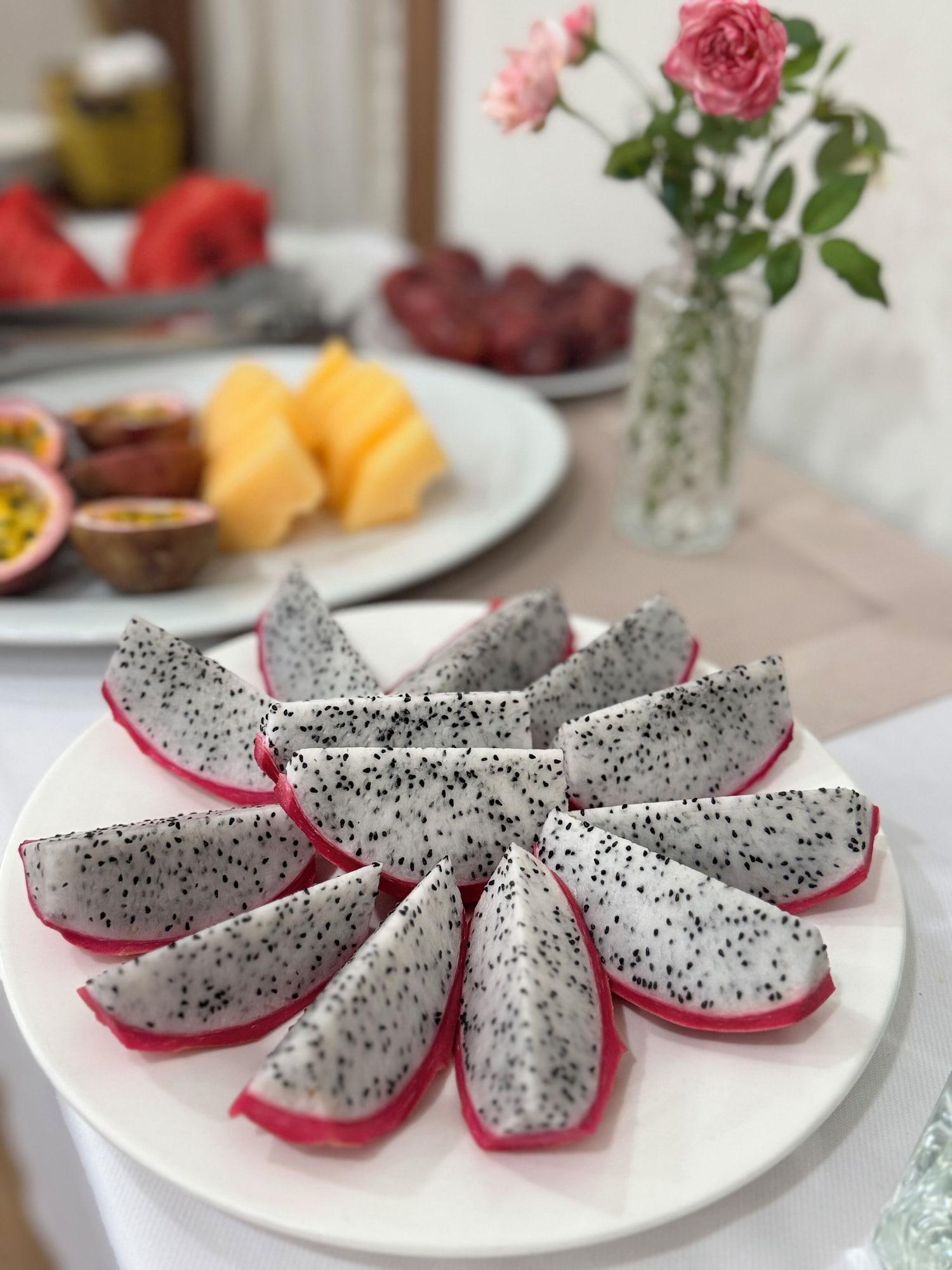 Restaurant Five Star Westlake