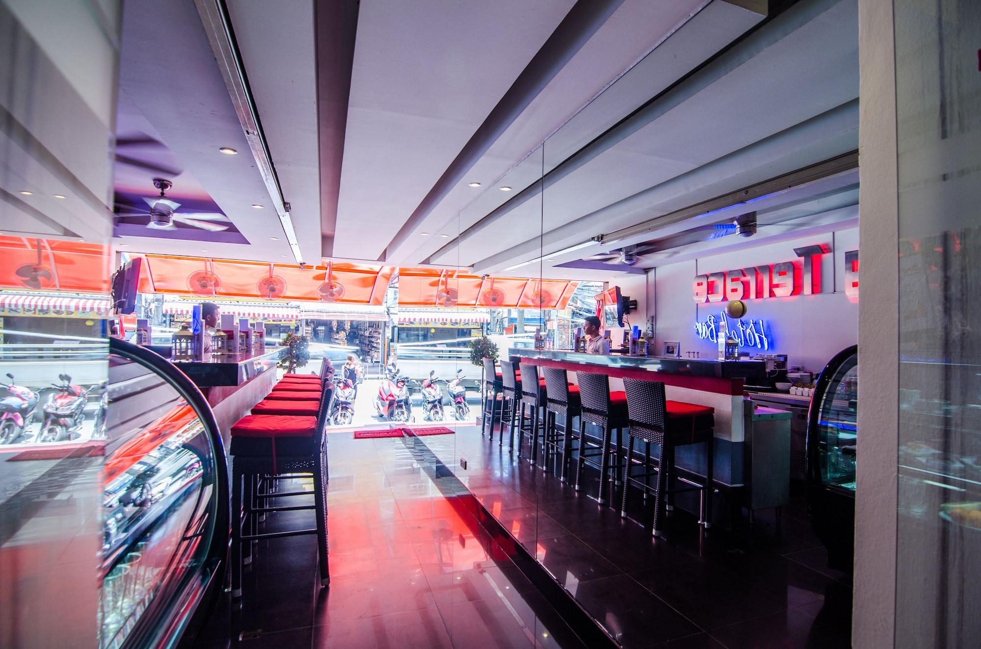 Bar/Salón Patong Terrace