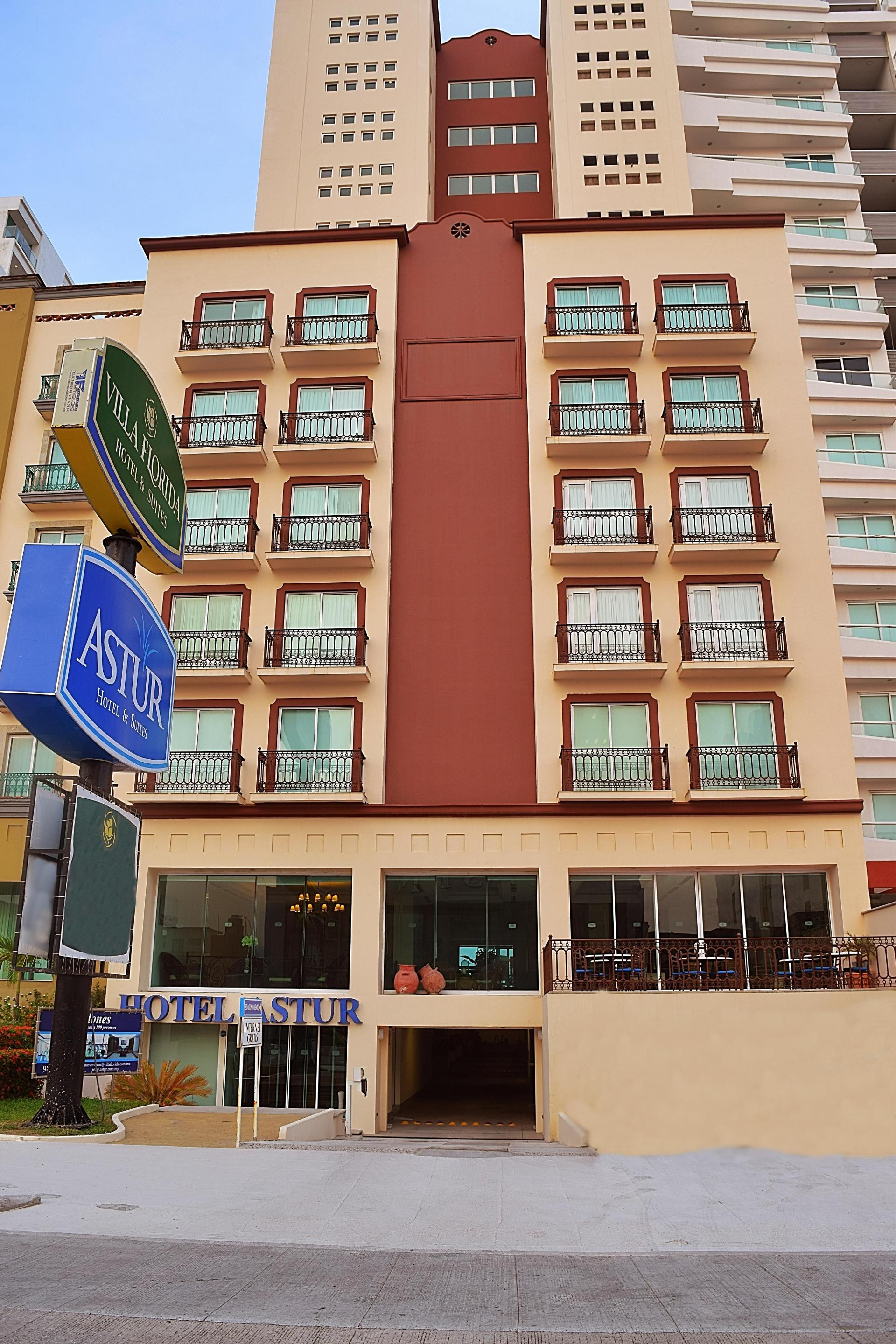 Vista Exterior Astur Hotel y Suites
