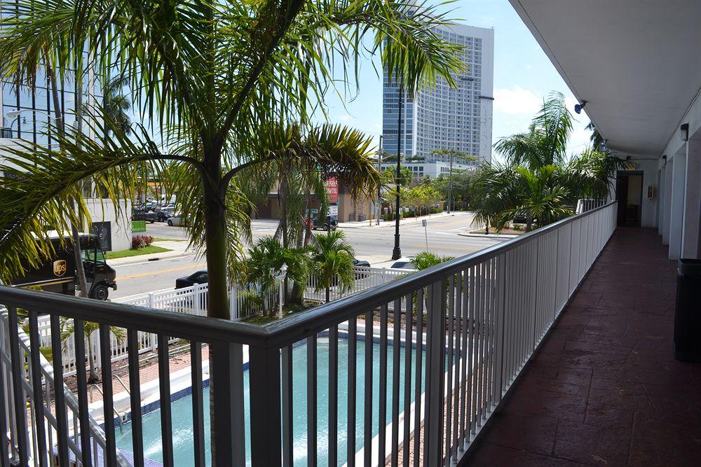 Exterior View Wishes Hotel Biscayne