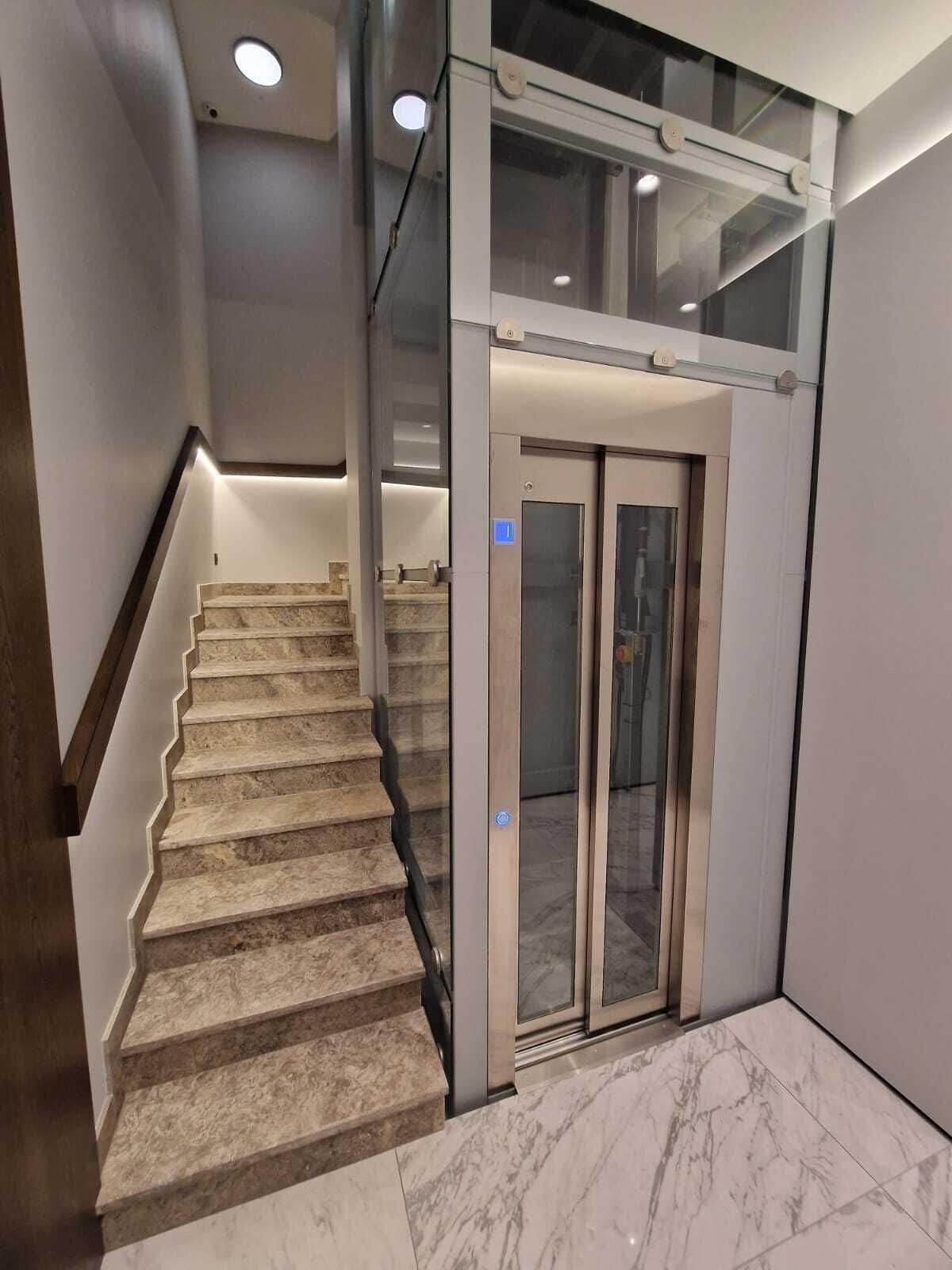 Vista Lobby Apartments in the old town