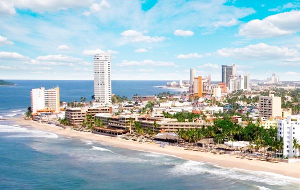 Garner Hotel Mazatlan Beach by IHG