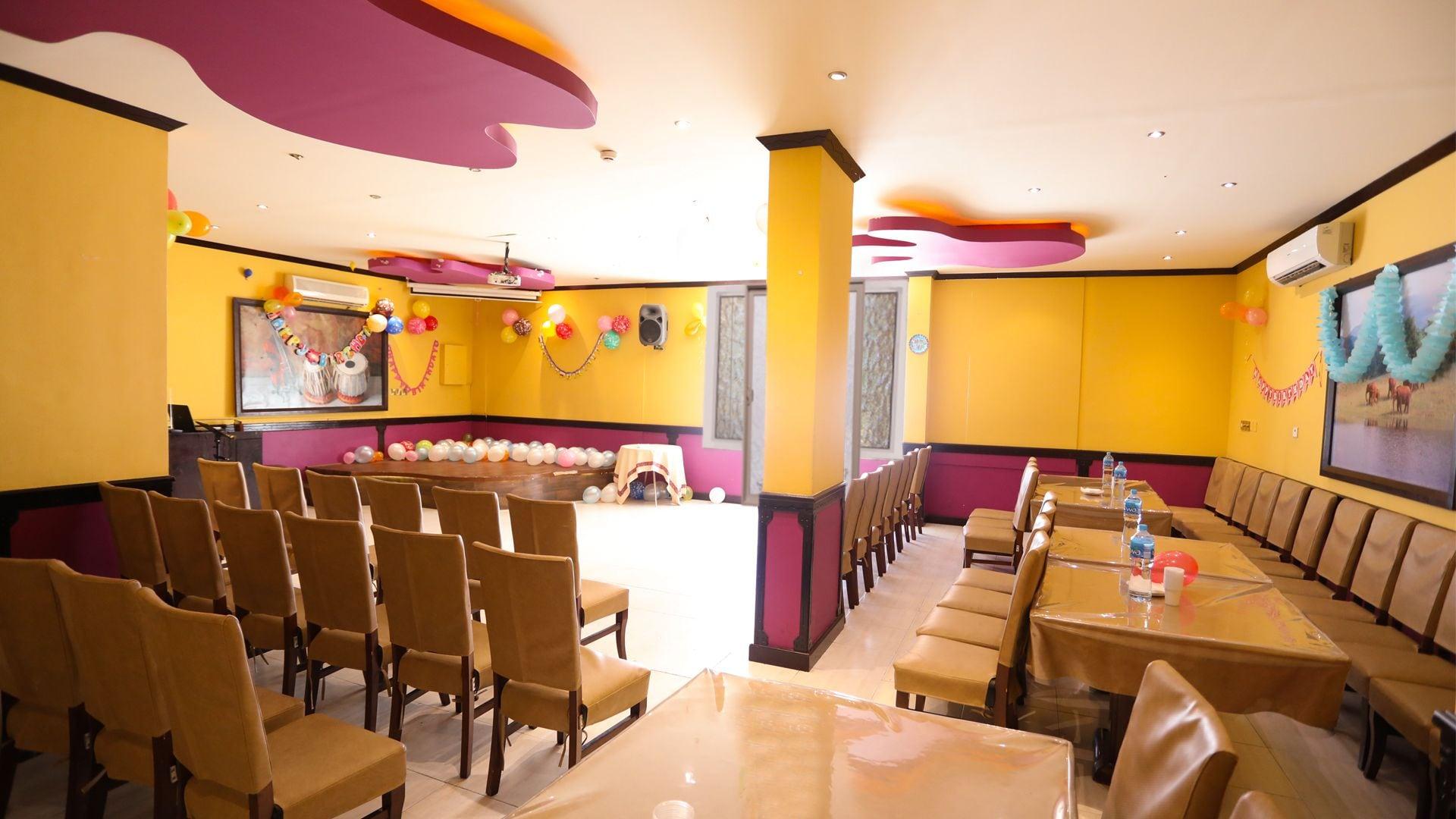 Sala de Reuniones Itlalat Al Shorouq Hotel