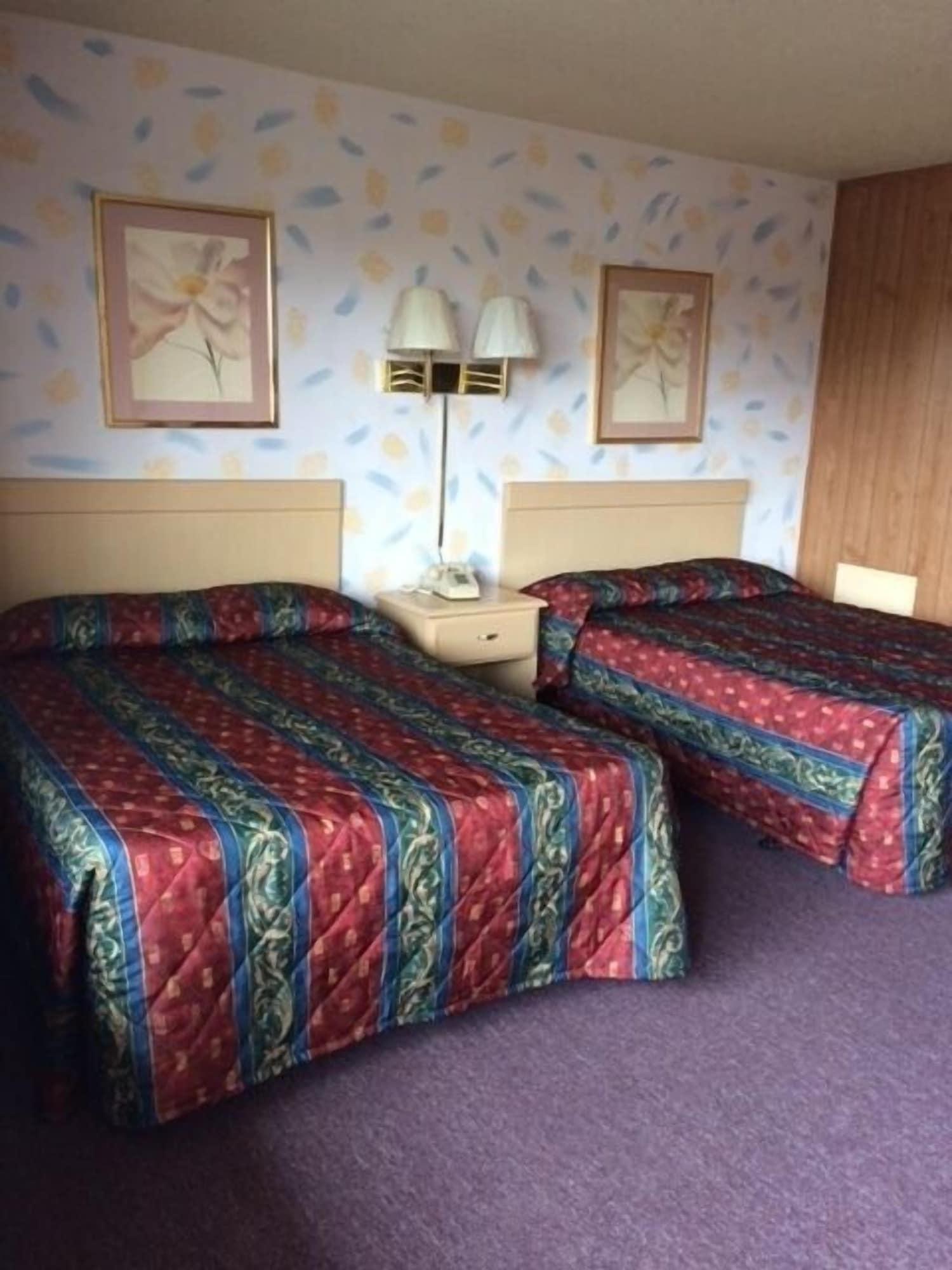 Varios MacThrift Motor Inn
