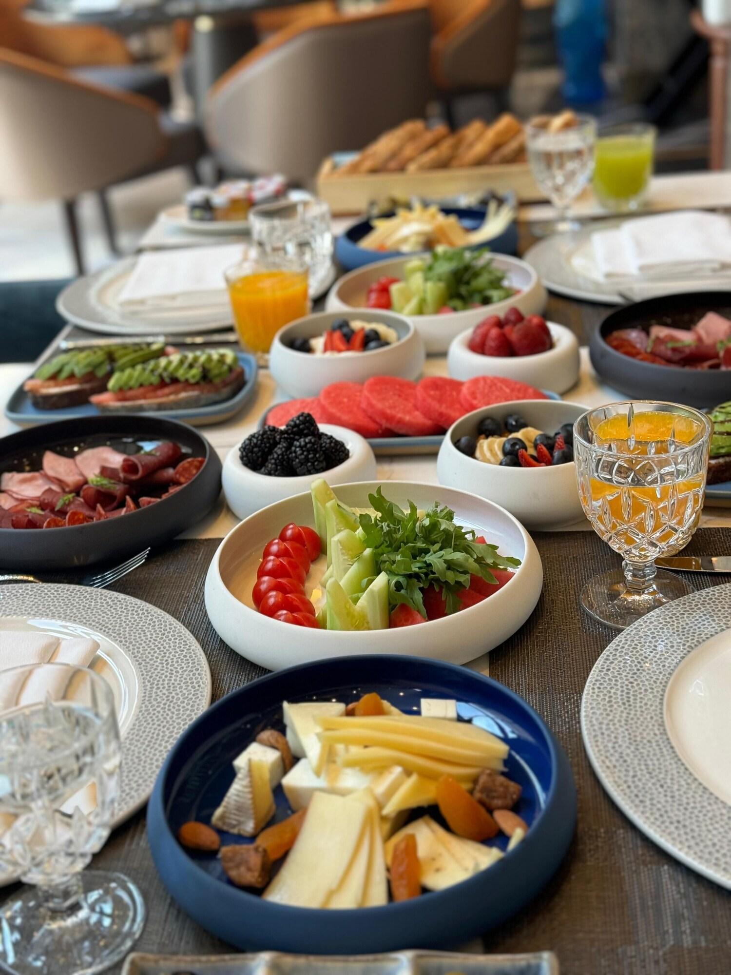 Restaurant Merit Starlit Hotel Casino & SPA