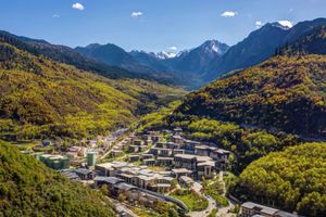 Alojamiento - Hilton Jiuzhaigou Resort