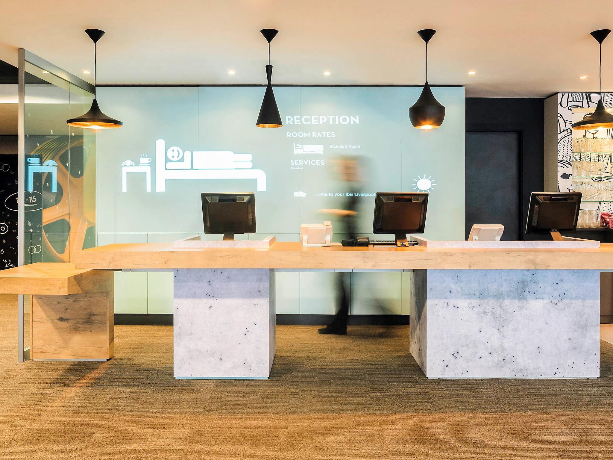Vista Lobby Ibis Liverpool Centre Albert Dock – Liverpool One