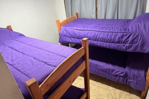 Alojamiento - Hostal LeoLei