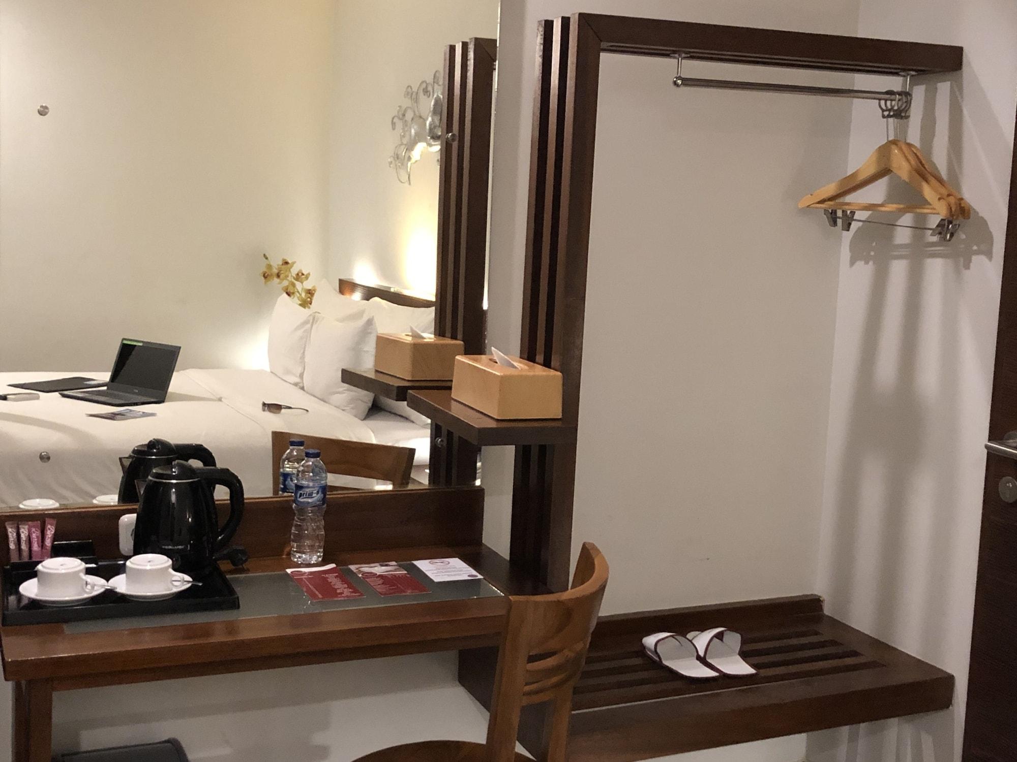 Set de Habitación Burza Hotel