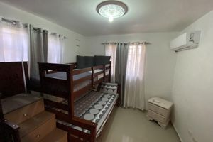 Alquiler Temporario - Spacious 3-bedroom Apartment in Santo Domingo!