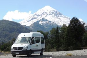 Actividad - Excursión al Volcán Lanín y Lago Huechulafquen