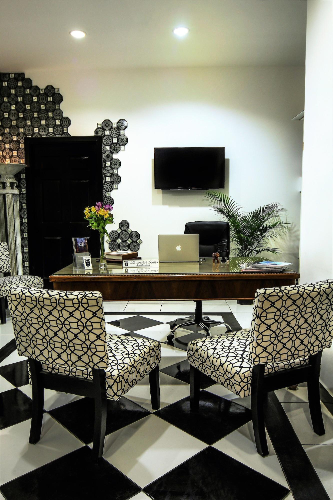 Vista Lobby La Isabela Suites