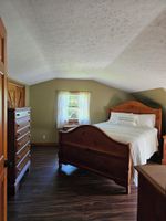 Alquiler Vacacional - Hemlock Hideaway– Quiet Getaway by Pymatuning Lake with Wi-Fi, and AC