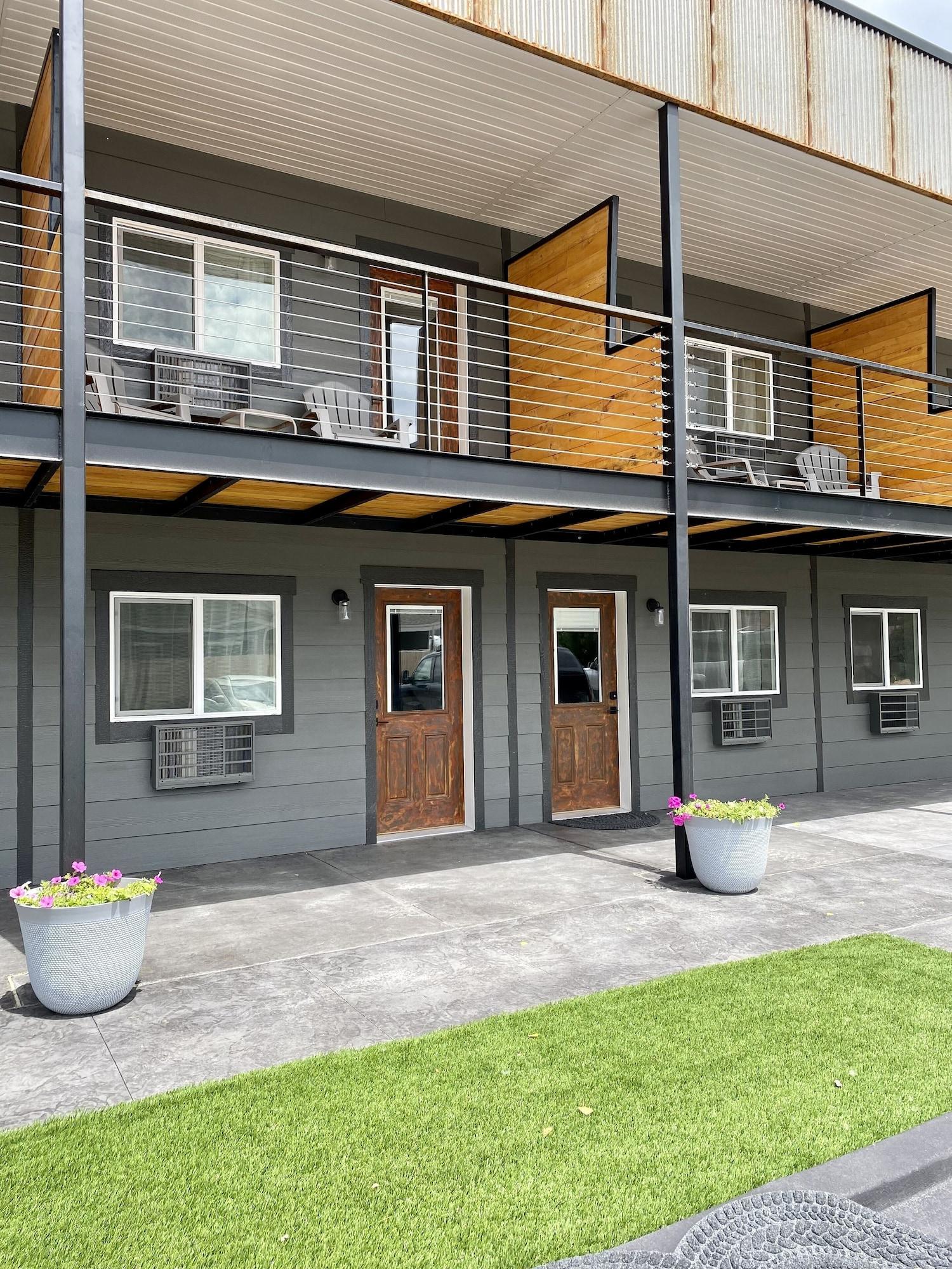 Vista Exterior The Darmont Hotel and Suites